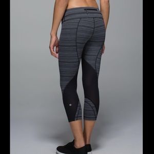 Lululemon run inspire crop